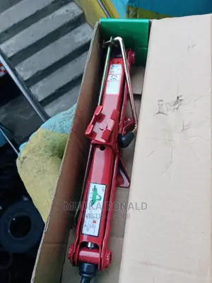 Scissor Jack (Car Jack)