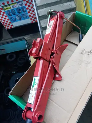 Scissor Jack (Car Jack)