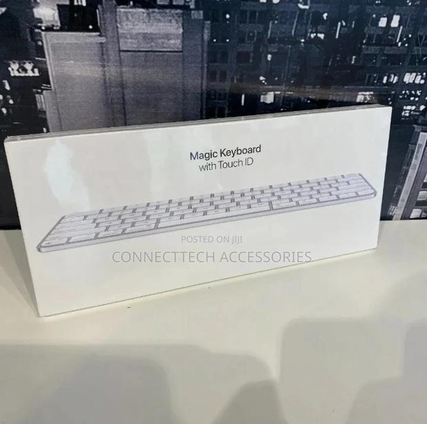 Magic Keyboard With Touch ID Small