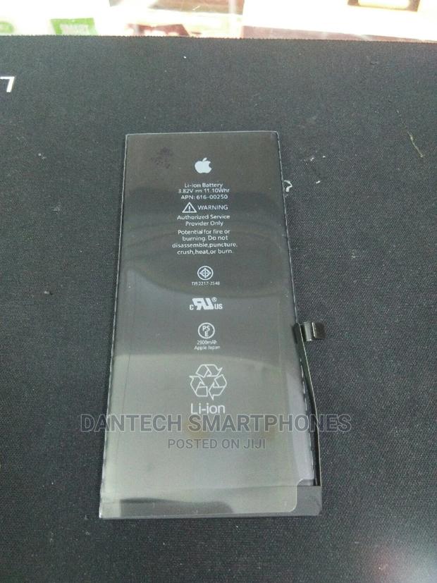 Original Batteries for All iPhones. - thumbnail 4