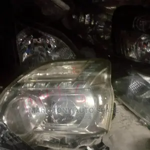 Extrail 2010 Headlight Zenon