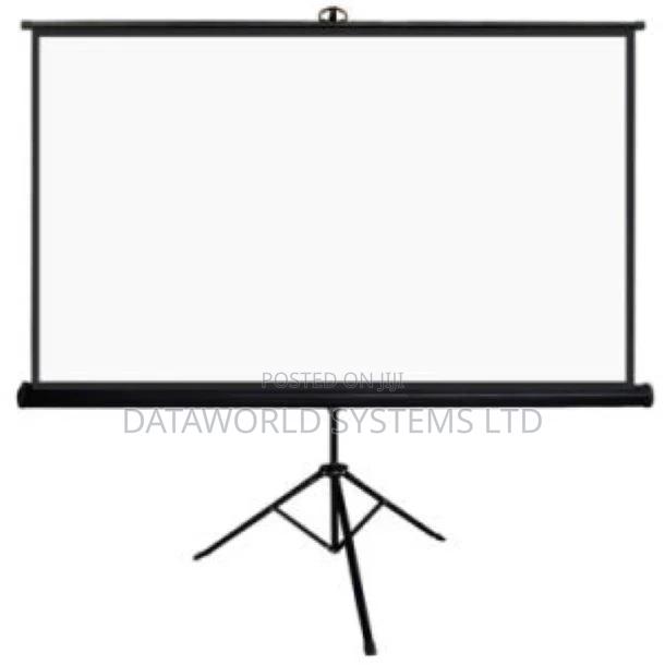 Tripod 84 by 84 Projector Screen - main view