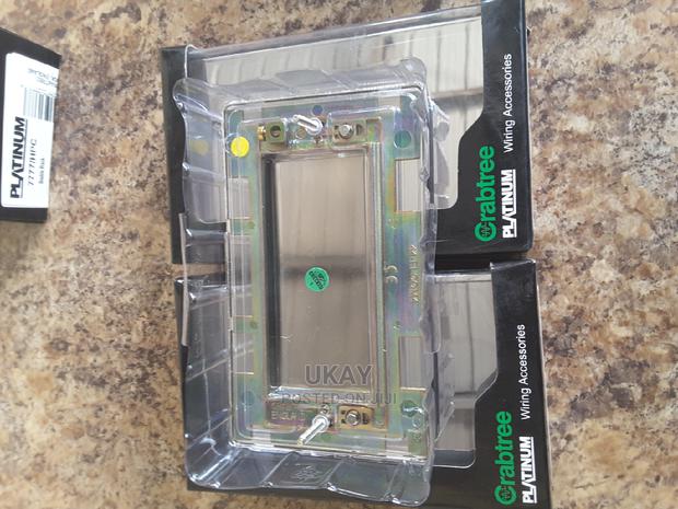 Uk-Crabtree Platinum Double Blank Patress Cover - thumbnail 2