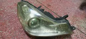 Nissan Wingroad Right Xenon Headlight Assembly