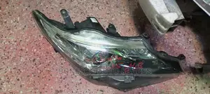 Toyota Auris 2012/13 Nonxenon Headlight Assembly