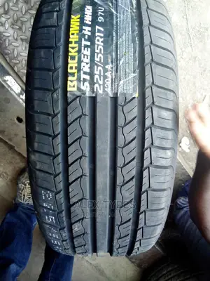 225/55r17 Blackhawk Tyres Made in China