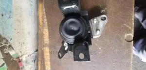 Toyota Wish Engine Mount.