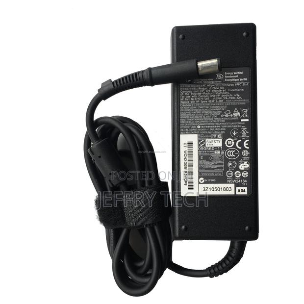 Laptop Adapters 19V 4.74A 90W Ac Dc Plug - main view