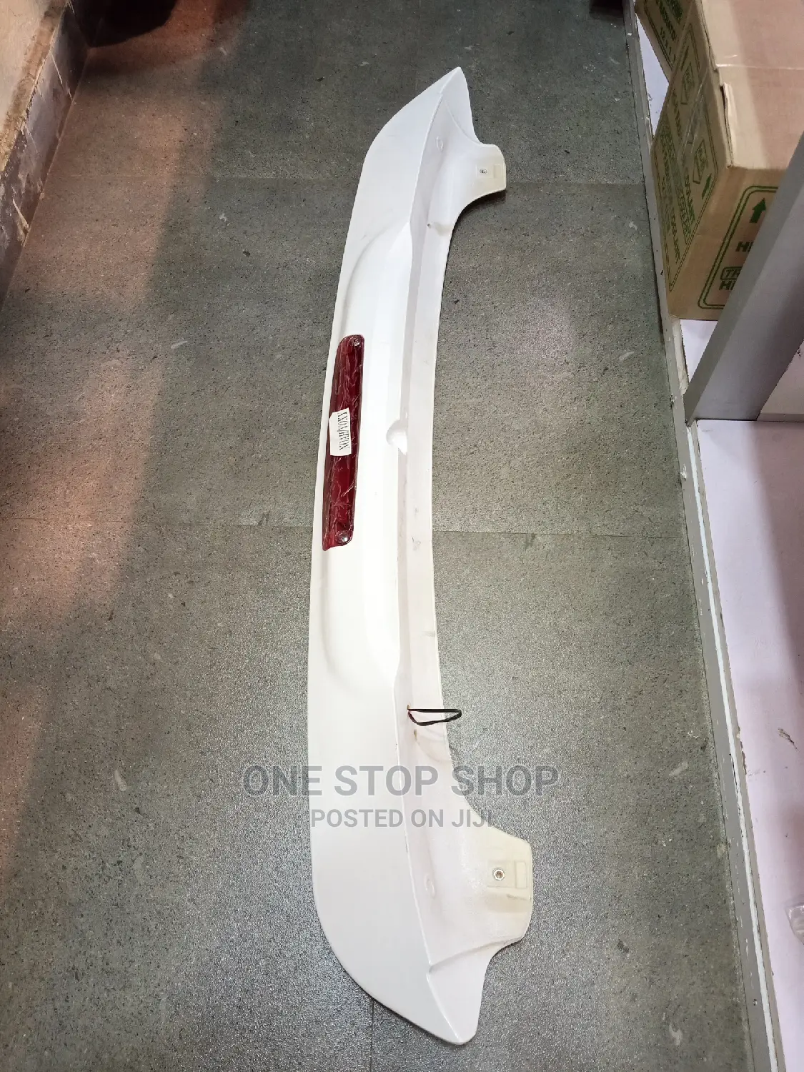 Auto Sculpt Roof Spoiler for Noah/Voxy