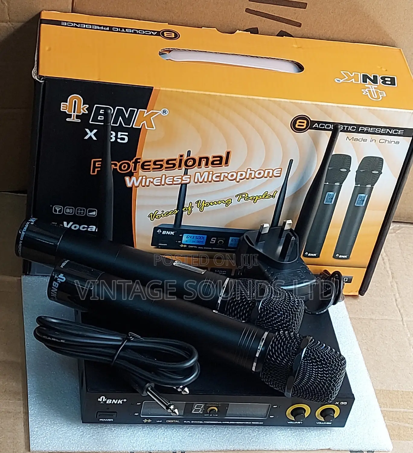 Professional Bnk Wireless Microphone X35 Model