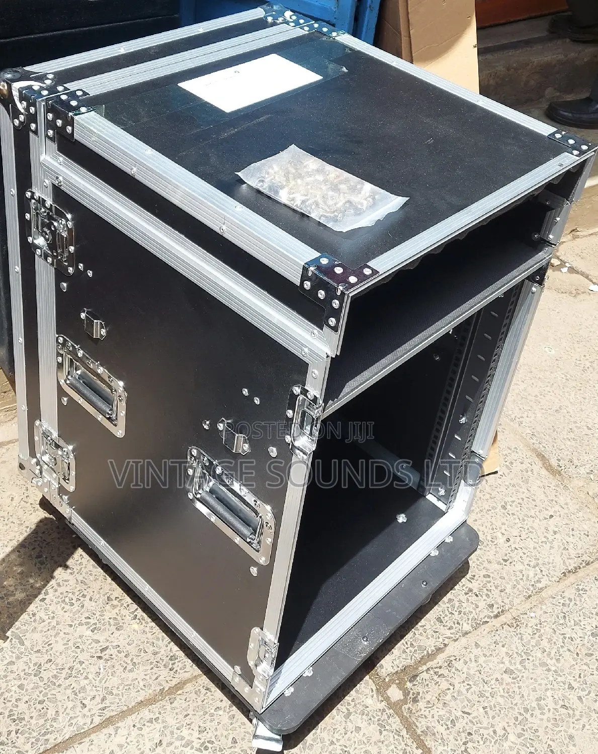 12u Flight Case Amplifier And And Mixer Mounting Rack