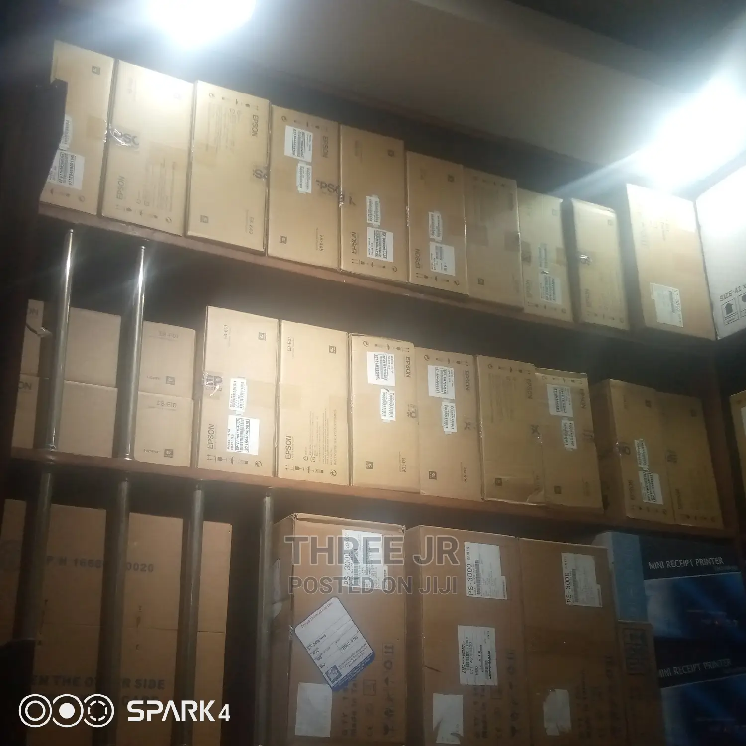 Epson EB-E10 With 3600lumens