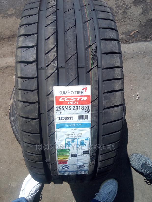 255/45r18 Kumho From Korea - main view