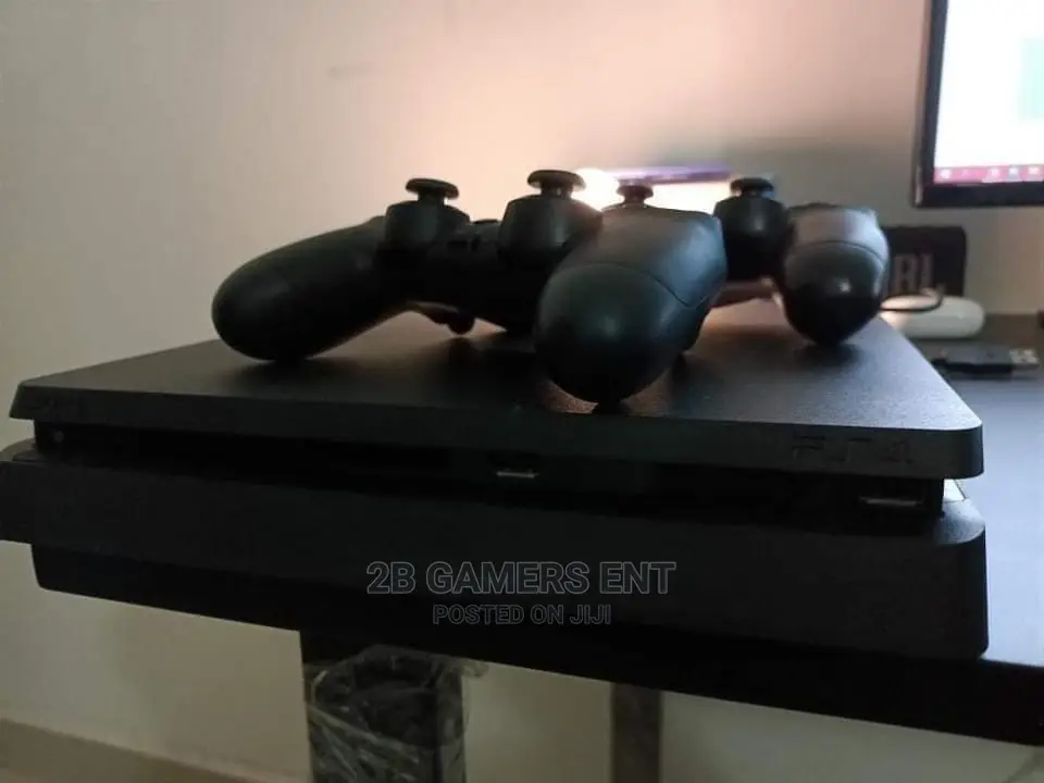 Ps4 Slim 2 Pads, Imported and Clean
