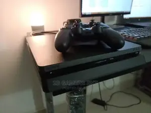 Ps4 Slim 2 Pads, Imported and Clean