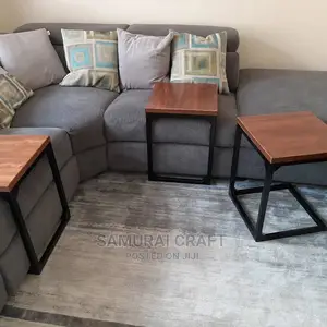 Interior Designer and Carpenter