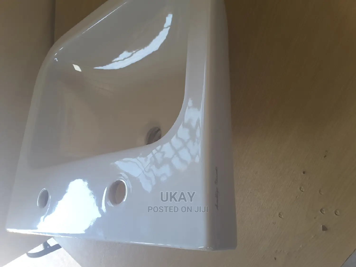 Uk-Ceramic Basin Sink.