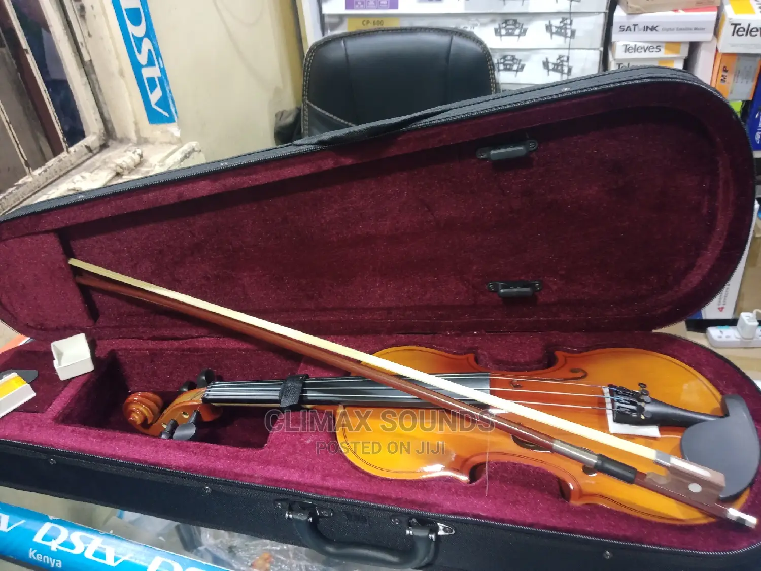 Maple Leaf Violin