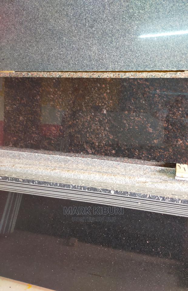 High Quality Granite Tops - thumbnail 3