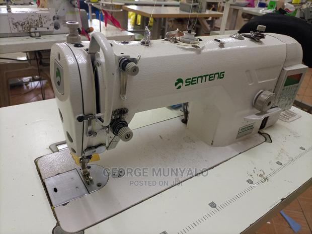 Straight Sewing Machine With Auto Trimmer - thumbnail 2