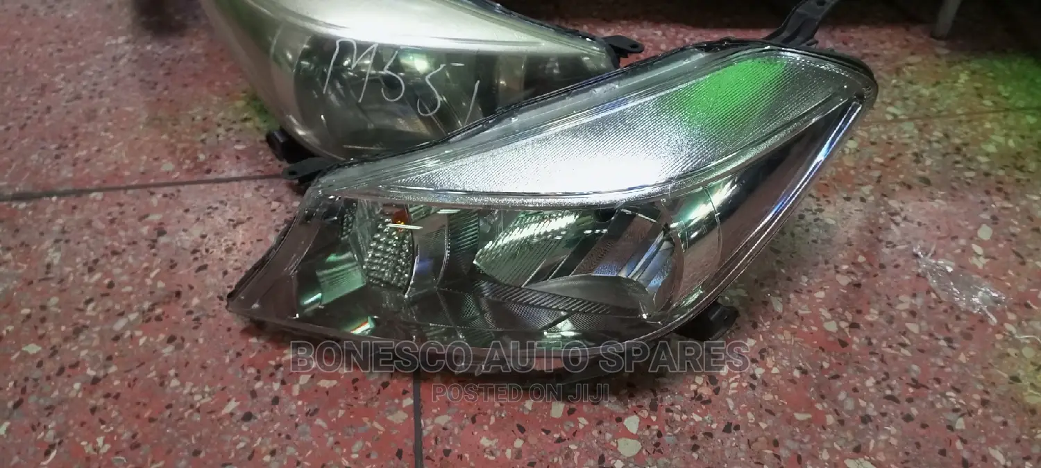 Vitz Headlights Nonxenon