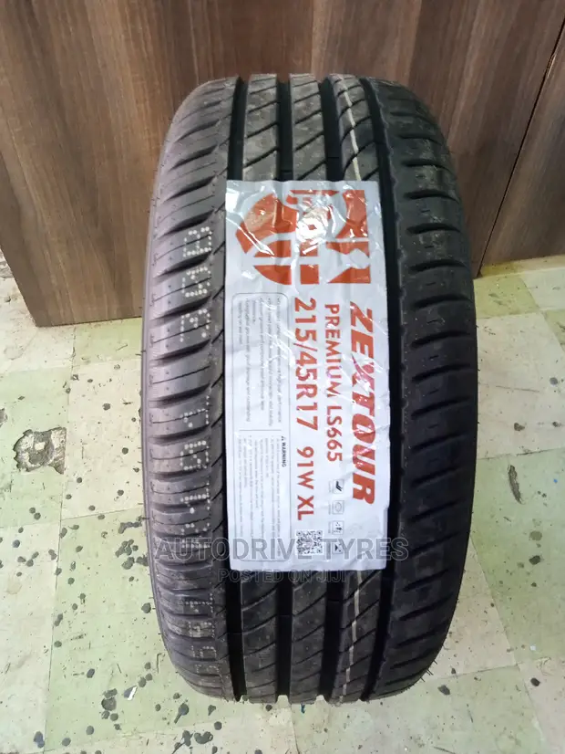 215/45r17 Zextour Tyre in Ngara - Vehicle Parts