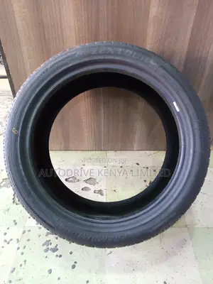 215/45r17 Zextour Tyre