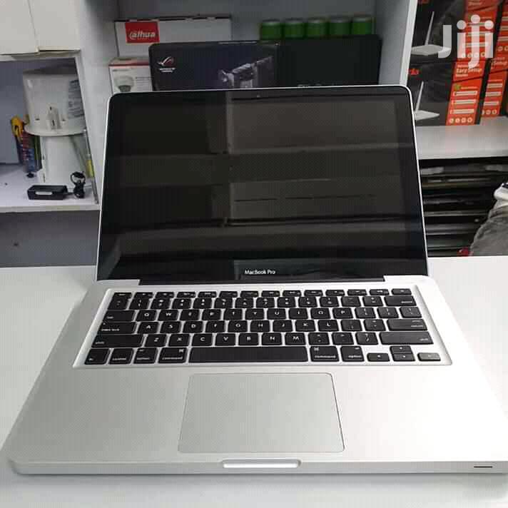 Apple Macbook Pro Corei5 8gbram 500hdd
