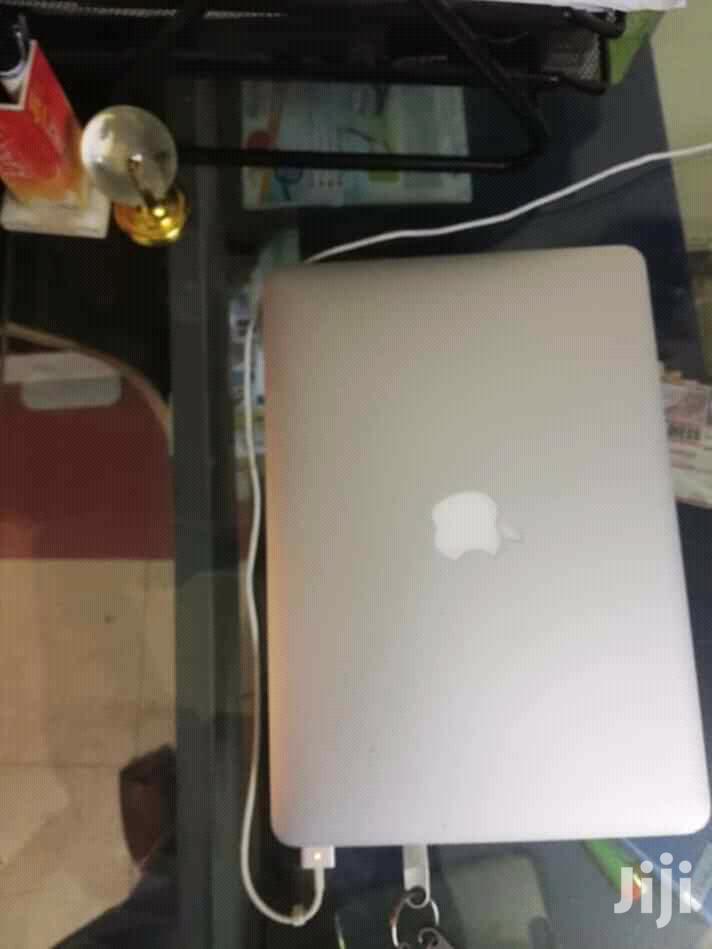 Apple MacBook Pro 500 GB HDD Core i5 8GB Ram