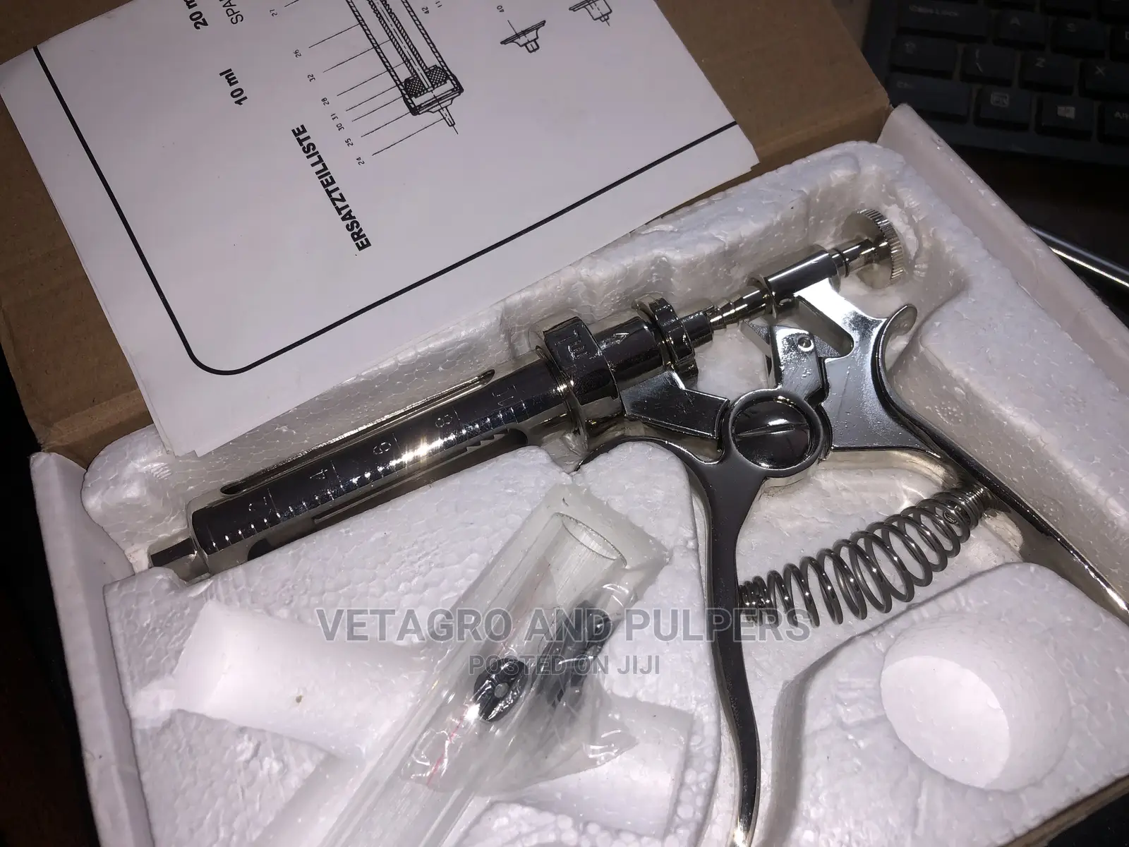 Revolver Syringe for Animals