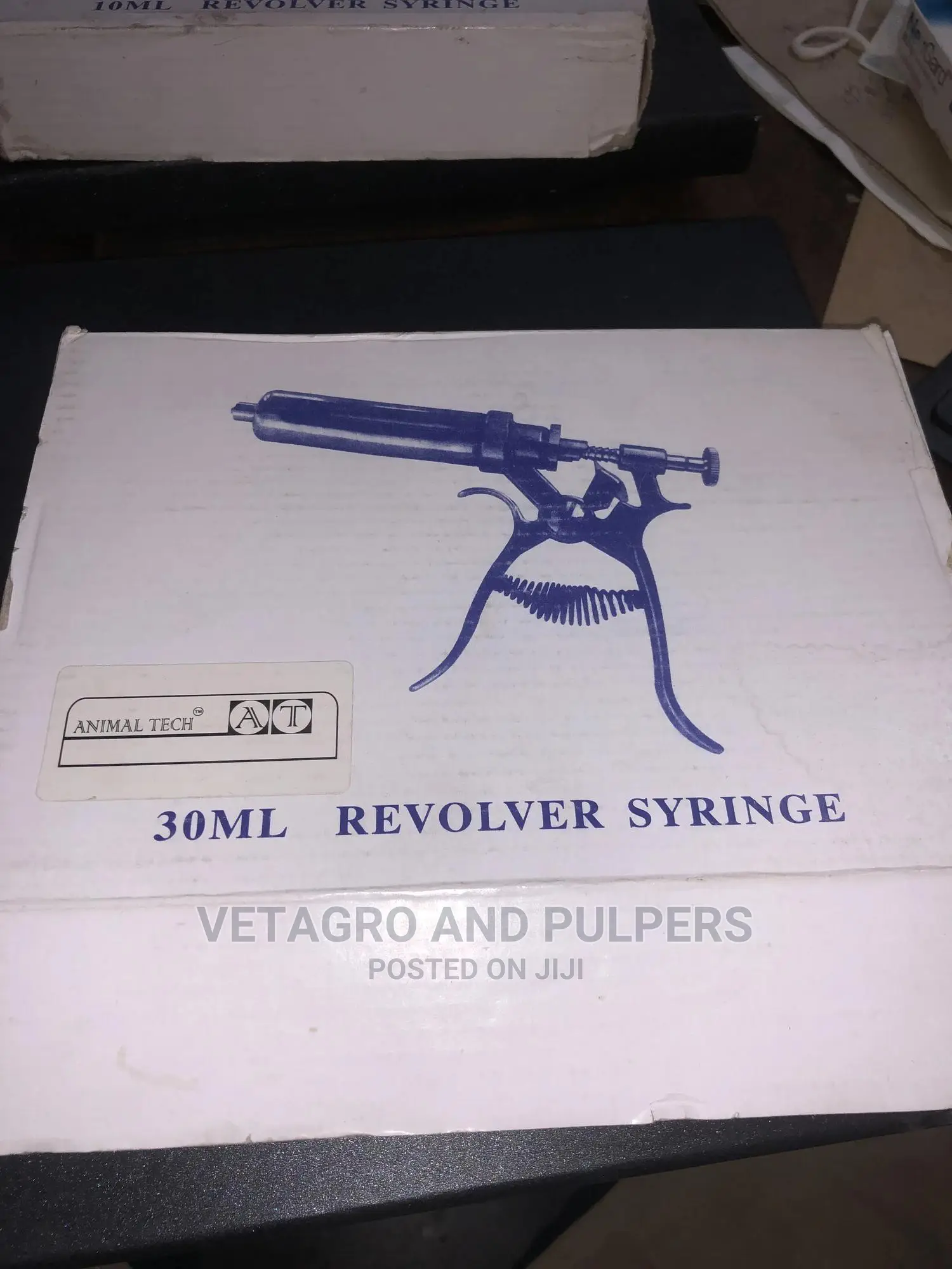 Revolver Syringe for Animals