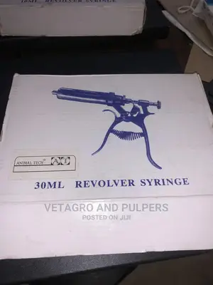 Revolver Syringe for Animals