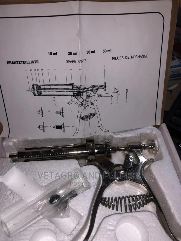 Revolver Syringe for Animals - thumbnail 6