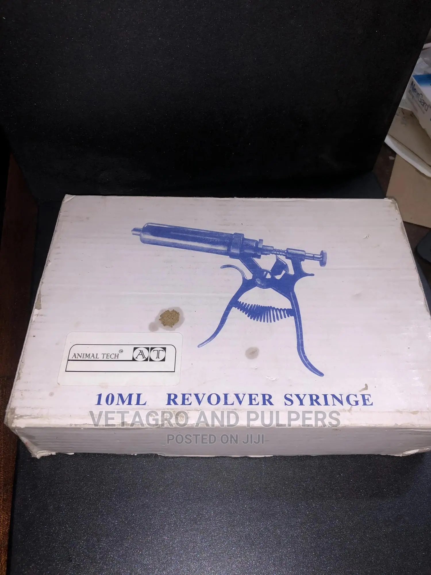 Revolver Syringe for Animals