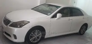 Toyota Crown 2014 White