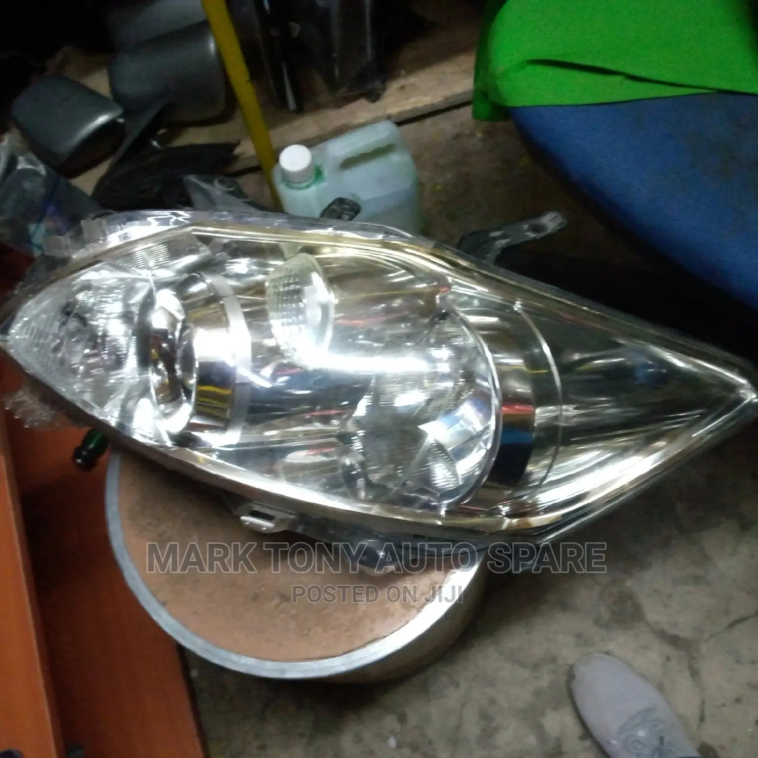 Auris 2010 Headlight New
