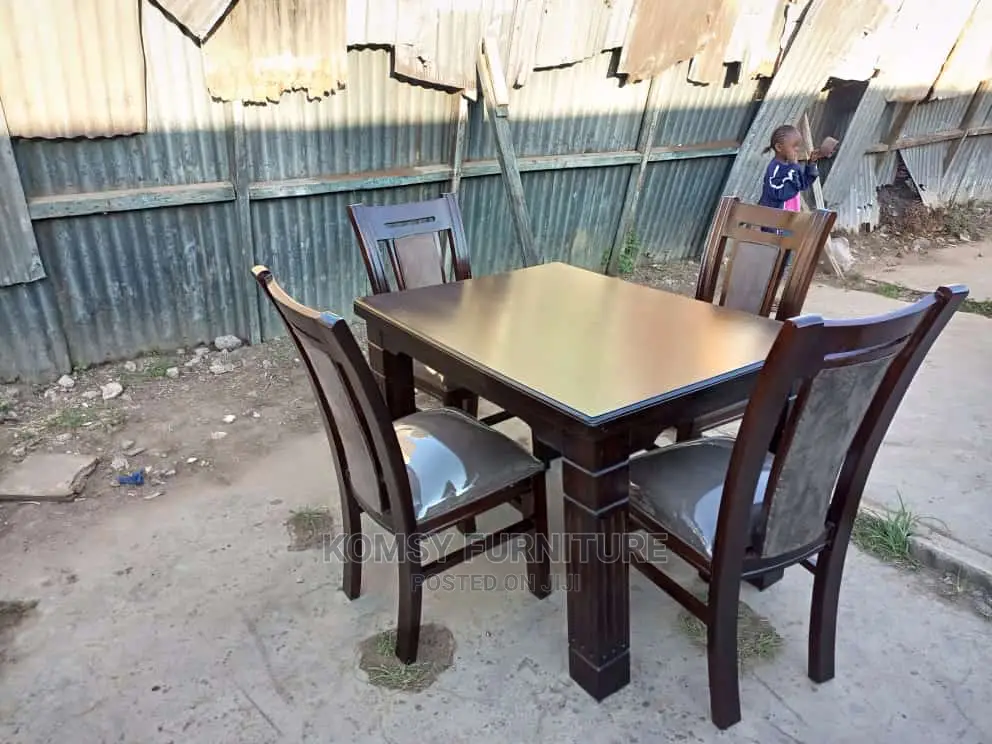 4-Seater Dining Set