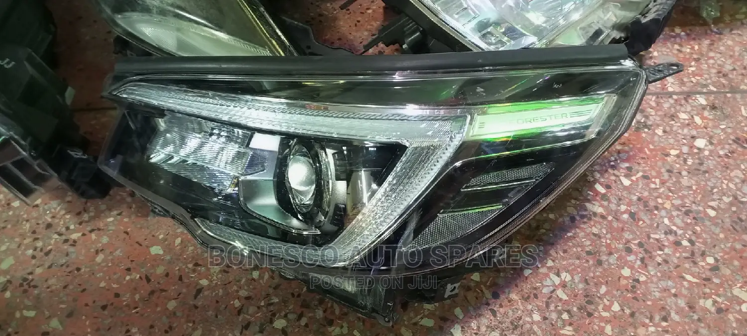 Subaru Forester SK Xenon Headlights ( Interior Balast)