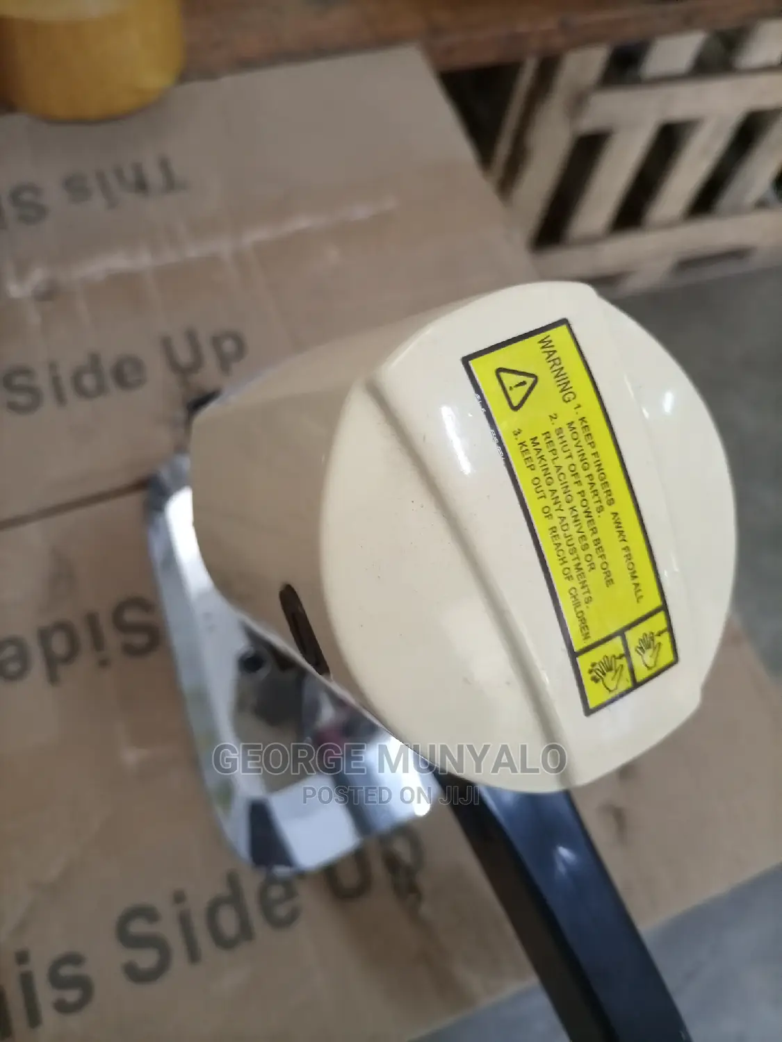 Round Knife Cloth Cutting Machine