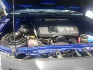 Toyota Hilux 2014 Blue