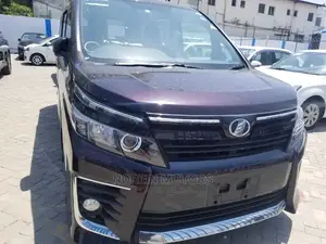 Toyota Voxy 2014 SV Premium Purple