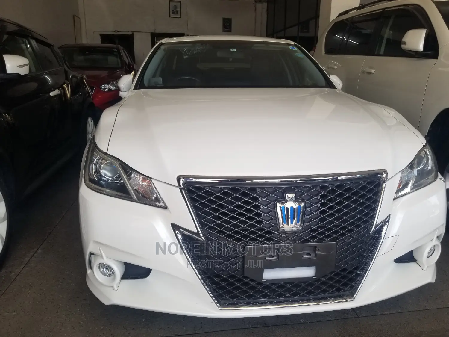 Toyota Crown 2014 Pearl