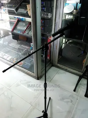 Corded Microphone With Microphone Stand