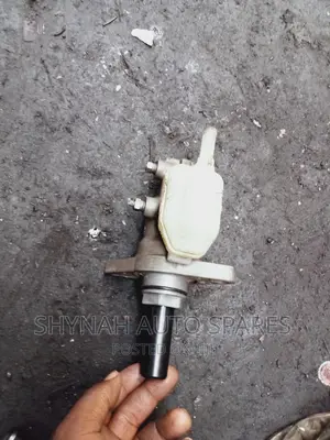 Ex Japan Brake Master Cylinder Toyota Harrier
