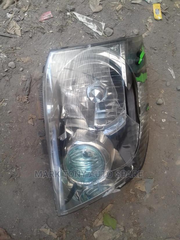 Extrail 2005 Headlight Zenon