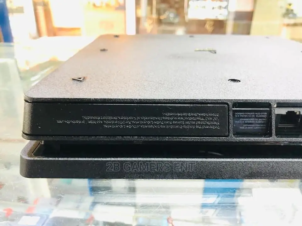 Play Station 4, Slim 500 GB Version