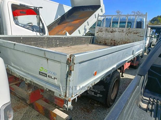 Mitsubishi Canter - thumbnail 2
