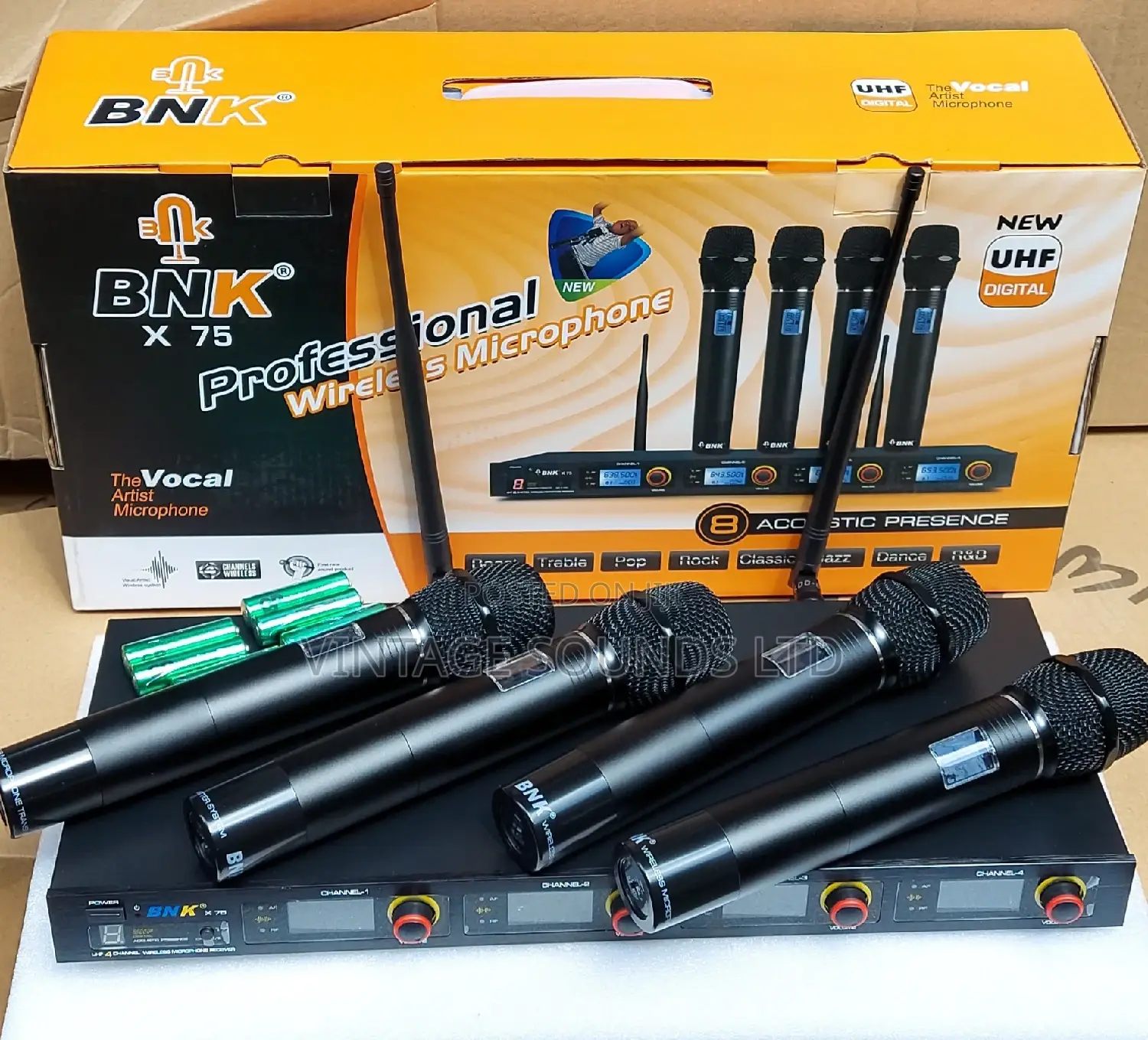 BNK X75 Uhf Wireless Microphone System With 4 Microphones