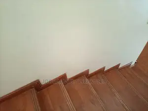 Fixing Laminate at Staircase