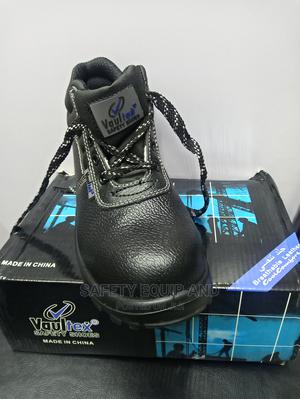 Safety Boots-Brand New Vaultex Safety Boots - thumbnail 2